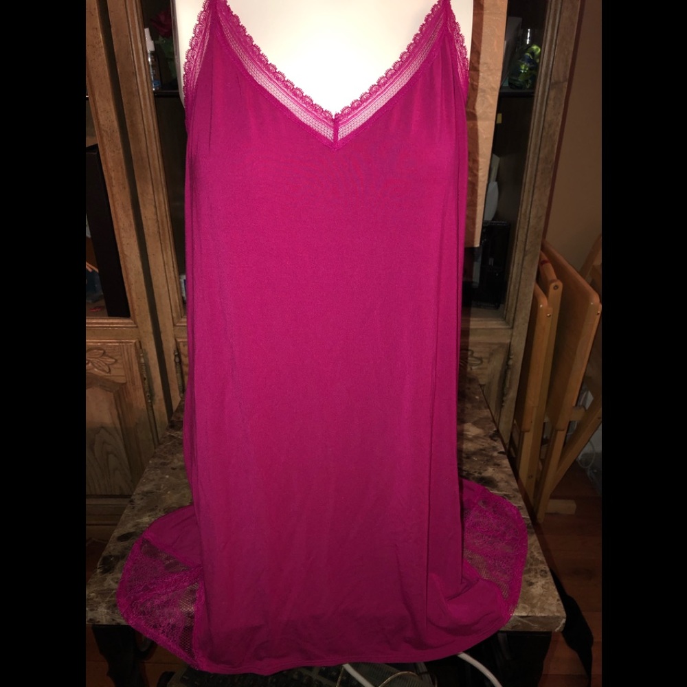 NWT VS NIGHTIE